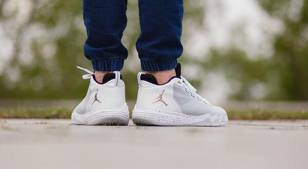 air-jordan-cp3-ix-ae-white-